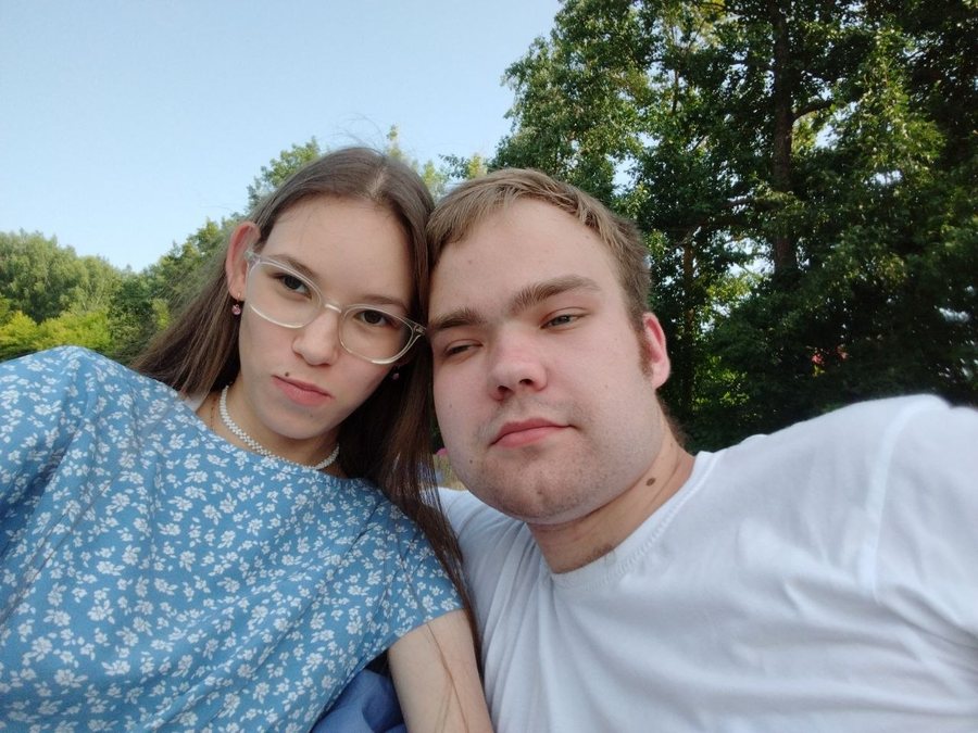 Мы вдвоём в лесу